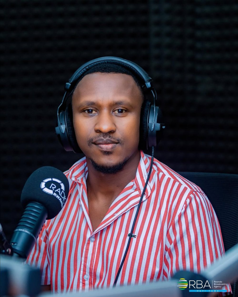 Umunyamakuru Ruvuyanga yasezeye muri RBA nyuma y’imyaka umunani ahakora