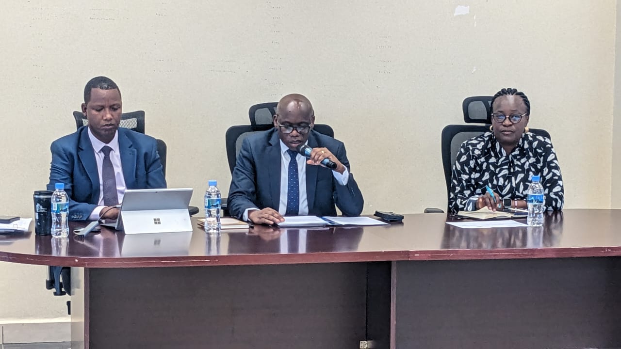 Ibura ry’ibirayi mu Burengerazuba ryatumye igiciro kigera ku 1,000 Frw